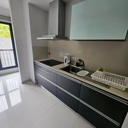 Madeira Luxury Living * פונשל