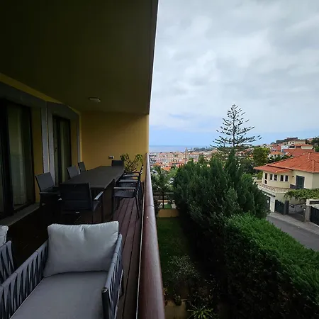 Madeira Luxury Living شقة